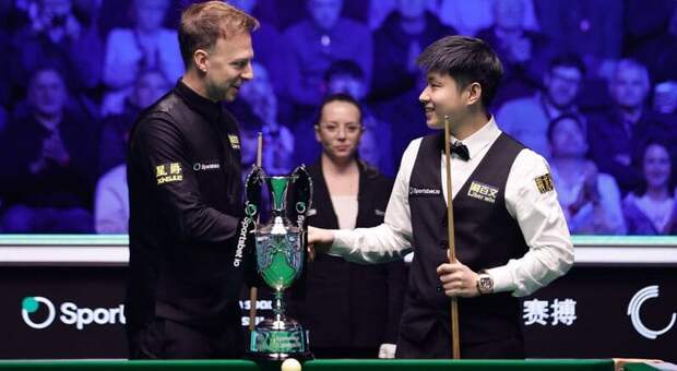 Синьтун обыгрывает Трампа 5-3 после первой сессии в финале Tour Championship 2026