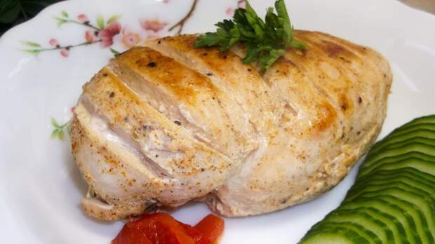 Надоела сухая куриная грудка? Рецепт самого Сочного Куриного Филе в пергаменте на сковороде видео, кулинария, рецепт