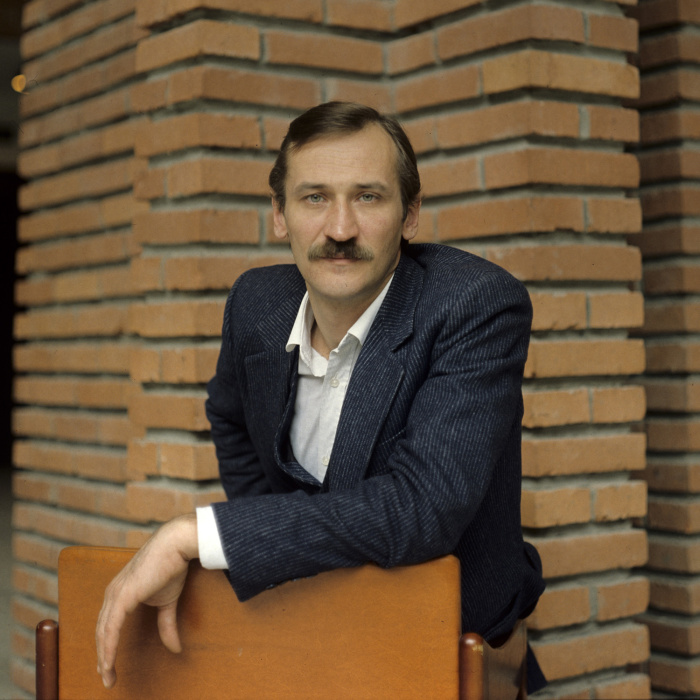 Актёры, которые стали неожиданно для поклонников стали успешными писателями