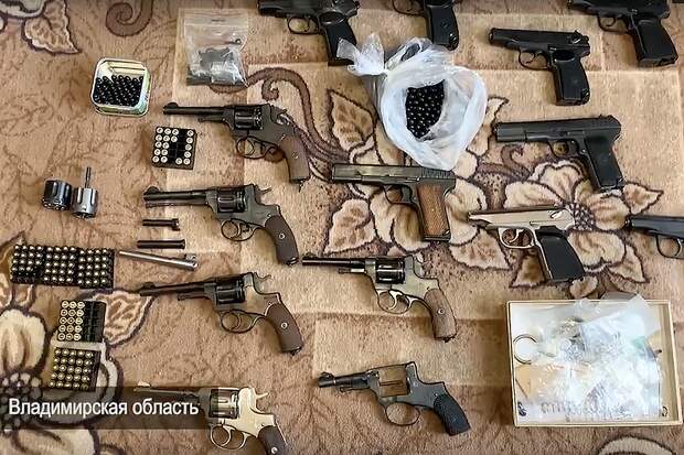 ФСБ накрыла масштабную сеть подпольных оружейников