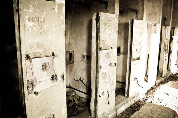 Заброшенная гидроэлектростанция