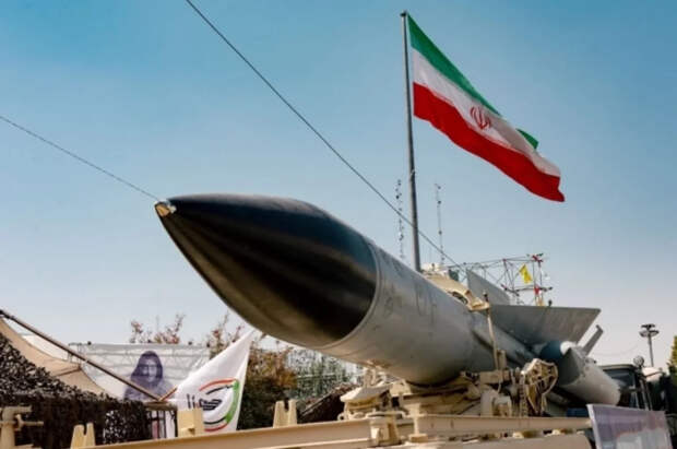 Секретное оружие Ирана: в Ормузе обнаружен тайный флот мини-подлодок