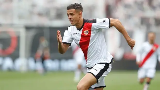 «Валенсия» с Черышевым проиграла «Райо Валькано» в матче Примеры