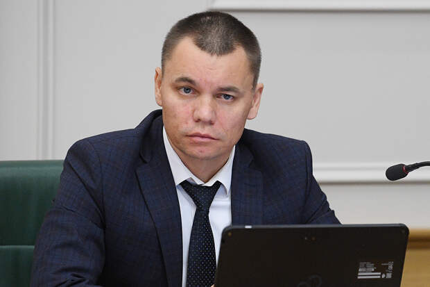 Стало известно о решении заместителя российского министра отправиться на СВО