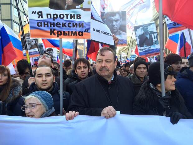 «Чувствую себя Дон Кихотом!» – либерал-предатель страдает, что русским не нужна «его боротьба»