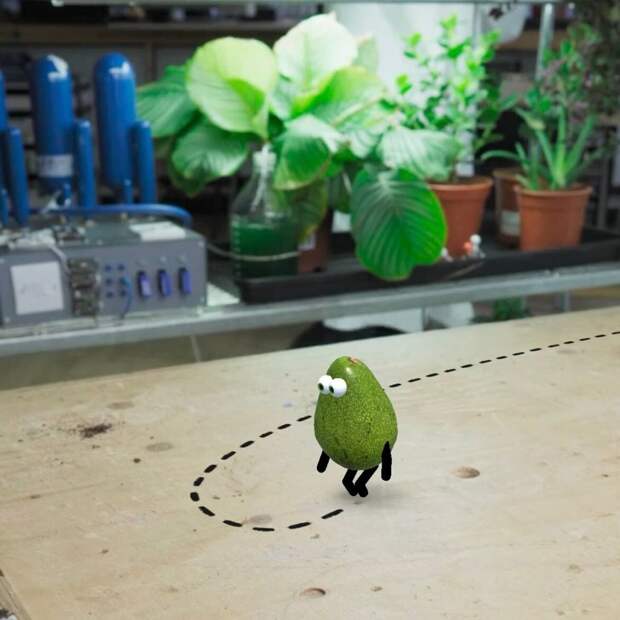 Кадры из игры, где можно управлять персонажем.