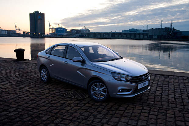 Россияне рассказали, почему выбрали LADA Vesta