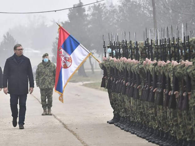 После беседы с Зеленским Вучич сменил риторику: Сербия не будет препятствовать поставкам своего оружия на Украину