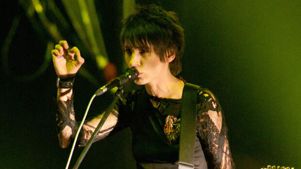 НЕ ВЗЛЕТИМ, ТАК ПОПЛАВАЕМ: НОВАЯ РОДИНА ПРОКОРМИТ ЗЕМФИРУ ЗА СЧЁТ РУССКИХ