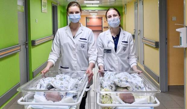 Родились 44 малыша в новогоднюю ночь 2026 в Москве