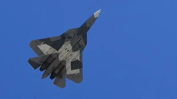 Эксперт оценил сообщения об испытаниях новых противоперегрузочных костюмов для Су-57