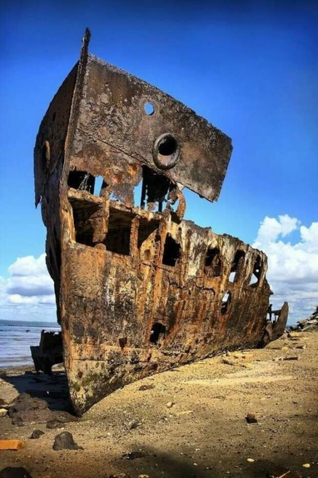 Тяжелая судьба морских судов