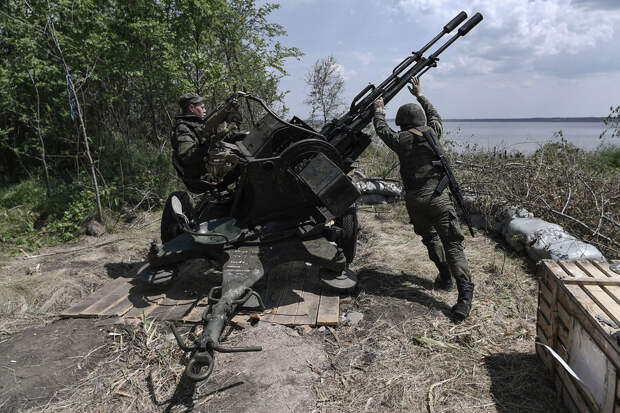 Серия атак по регионам РФ, удар по Чернигову. Военная операция на Украине, день 542-й