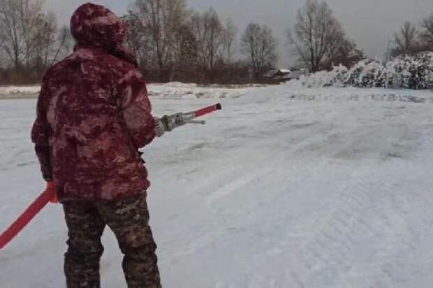 В Тамбове готовятся к открытию катка у Тезикова моста
