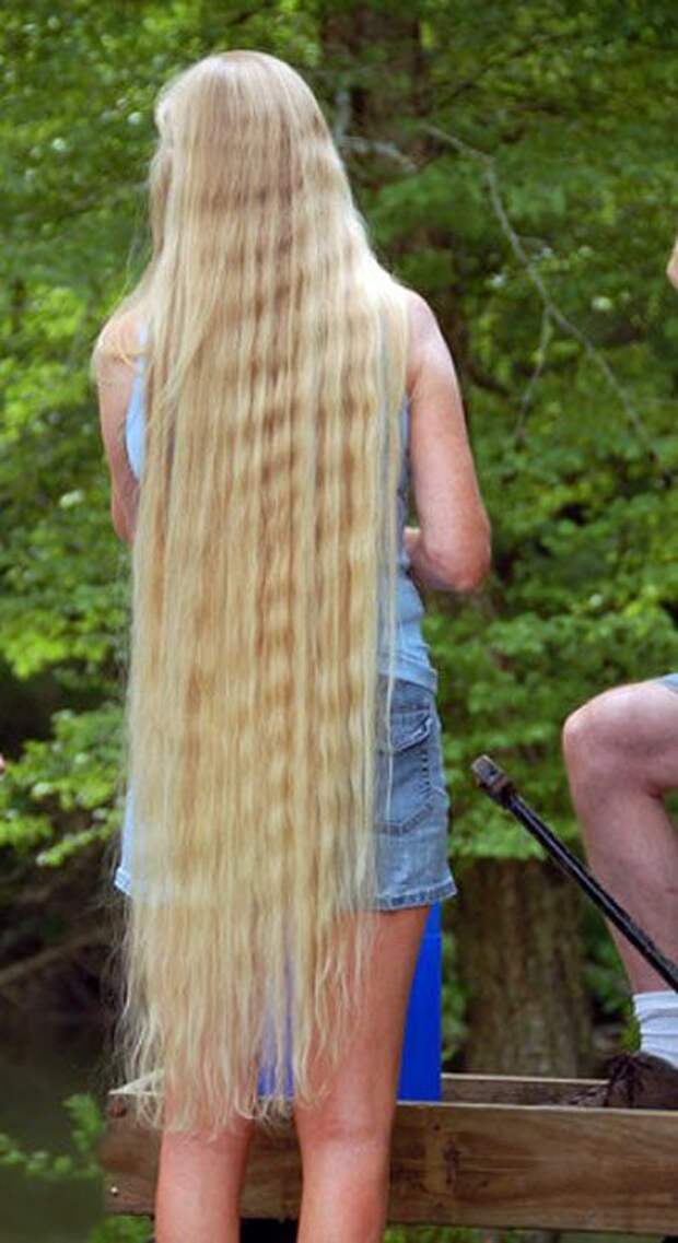 Кто отрастил длинные волосы поделитесь