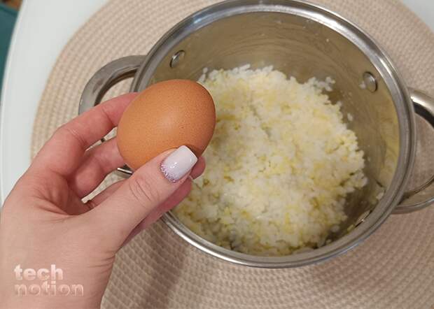 Крупа, сваренная с яйцом обогатит ваш рацион / Изображение: дзен-канал technotion