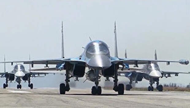 Вылет первой группы самолетов ВКС России с авиабазы Хмеймим в пункты постоянного базирования на территории России