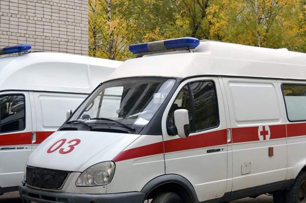 В Ростовской области скорая из-за грязи на дороге не смогла доехать к умирающему пациенту
