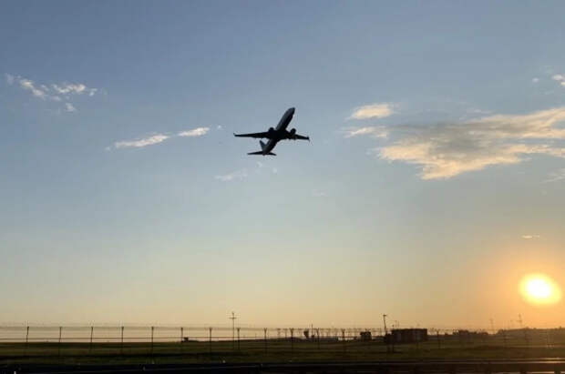 Из-за ракетных ударов часть рейсов Москва – Дубай и Санкт-Петербург – Дубай отменили