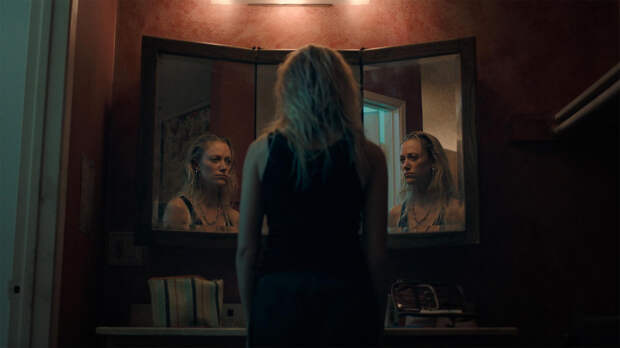 Кадр из фильма «Рука, качающая колыбель»