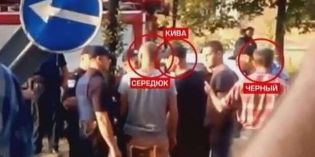 Появилось видео, на котором советник главы МВД Украины руководит поджогом телеканала Интер