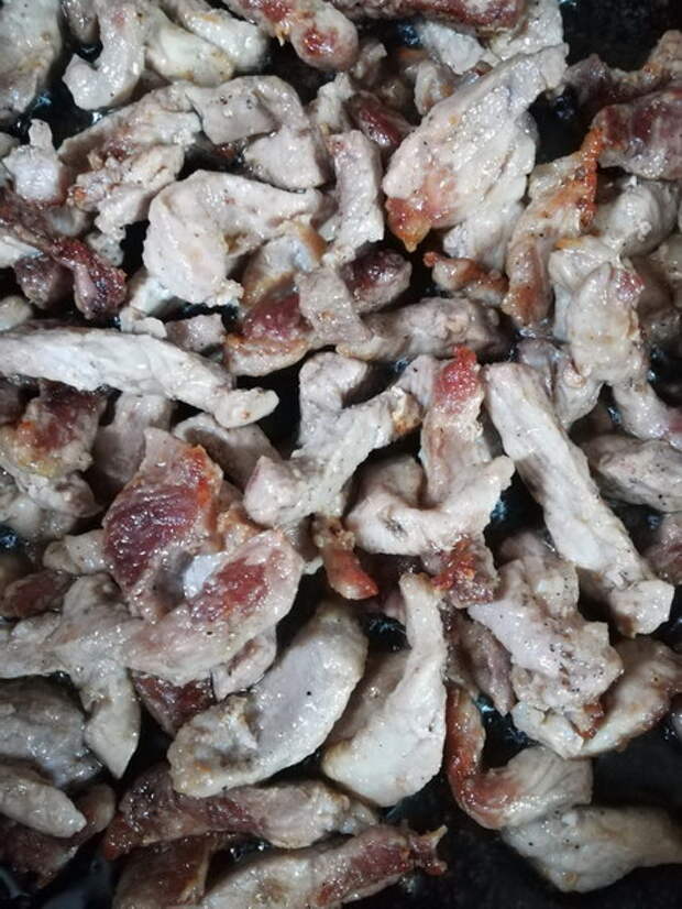 Мясл обжарить и подтушить