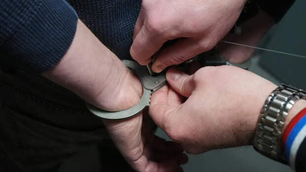 Директор рудника "Ирокинда" задержан после схода лавины в Бурятии