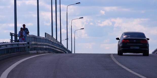 Завершена установка главного пролетного строения моста через затон Новинки. Фото: Д. Гришкин mos.ru. Пресс-служба мэра и Правительства Москвы