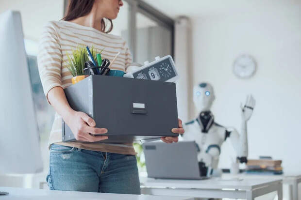 Лайки на рабочем месте признали неискоренимым злом: Юристы разбили мечты работодателей о быстром увольнении лентяев с мышкой-дрожалкой