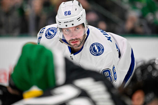 Кучерова признали первой звездой месяца в НХЛ