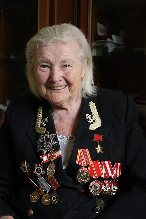 Екатерина Илларионовна у себя дома, июнь 2016 г. Екатерина Демина-единственная женщина из морской пехоты