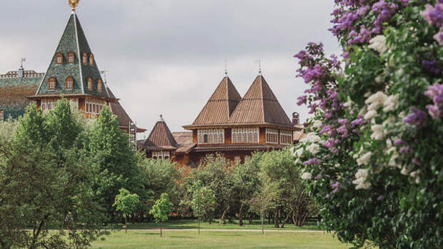 Мини-отпуск 2026: как не оставить годовую зарплату в Подмосковье