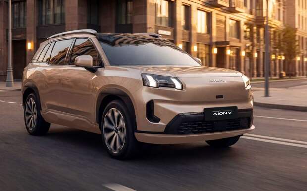 Гарантия 5 лет, богатое оснащение: начались продажи нового кроссовера GAC