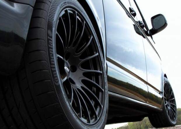 Микроавтобус Volkswagen Multivan с двигателем от Porsche 911