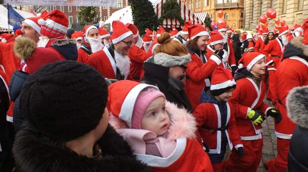 Писала Санта-Клаусу, а прочитали русские: Пенсионеры с Северного Кавказа осуществили мечту девочки из Австрии