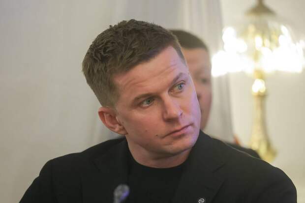 Известный актер рассказал о жизни в ветхом доме без воды и канализации