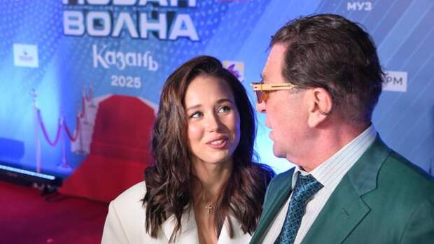 Народ готов платить миллионы, чтобы посмотреть на Лепса, бросившего 19-летнюю невесту