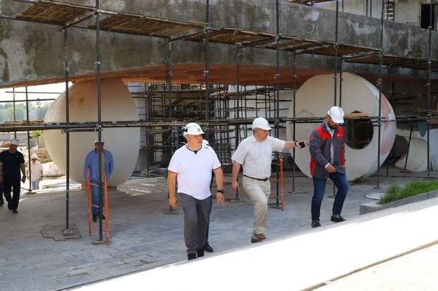 Глава Новгородской области не доволен ходом реконструкции театра драмы им. Достоевского