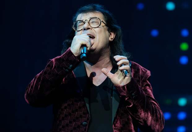 Корнелюк отреагировал на слова Макаревича фразой о бесконечной глупости