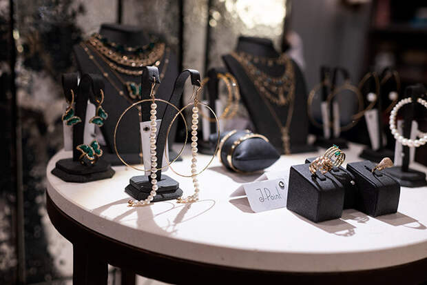 Новогодняя коллекция J-Point