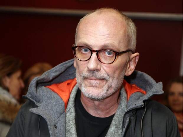 «Как со старым дедом?»: 23-летняя жена Александра Гордона ответила на вопросы