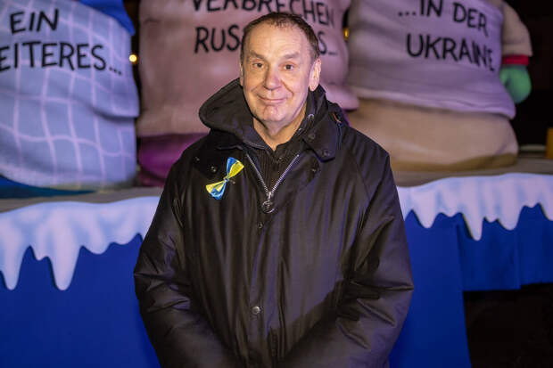 Суд в Москве приговорил художника Тилли на 8,5 года за фейки о ВС РФ