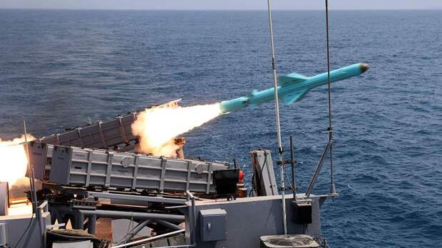 WSJ: Иран сохранил большую часть малых военных кораблей