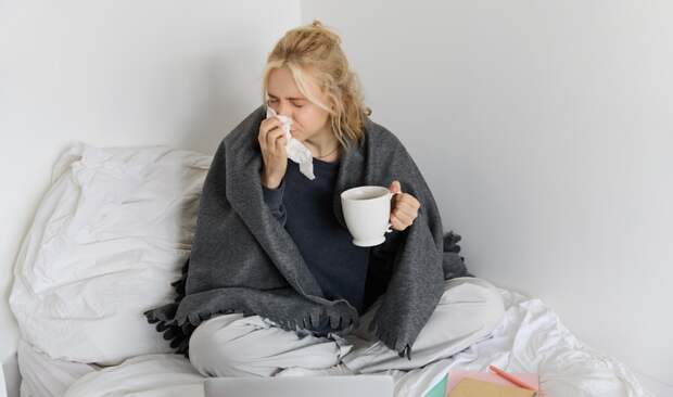 Врач назвал абсолютно неэффективным популярный метод профилактики простуды