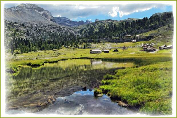 Сан-Виджилио-ди-Мареббе (San Vigilio di Marebbe) - очаровательная горная деревушка. (56 фото)