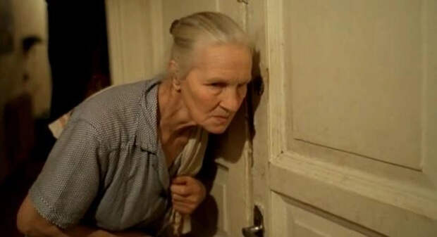 Актриса фильма "Брат" Лидия Доротенко в свои 94 года упала и сильно разбила лицо