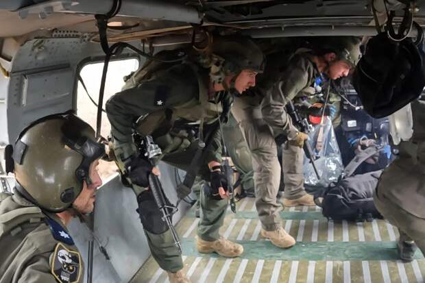 ВВС ЦАХАЛ показали работу подразделения 669 «Летающие коты» в Ливане