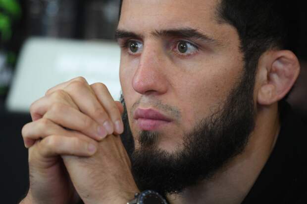 Стала известна дата следующего поединка Махачева