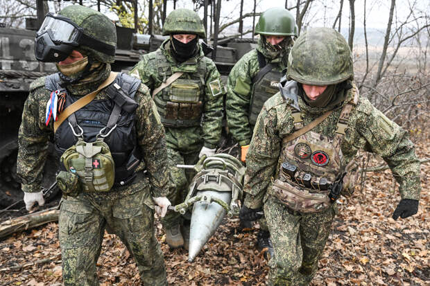 «Потери штурмовиков в разы выше» ВСУ в шаге от сдачи Димитрова и Гуляйполя. Что происходит в зоне СВО в конце 2025 года?