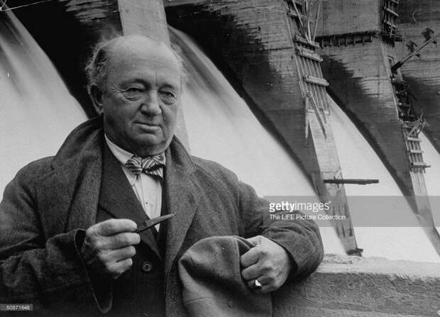 На изображении может находиться: 1 человек, текст «gettyimages The LIFE Picture Collection 50 50871648»